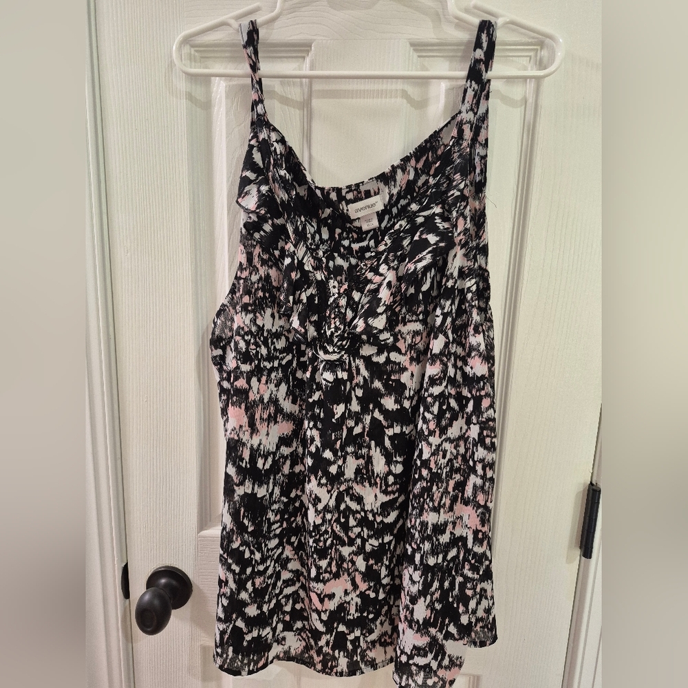 Avenue Women's Black and Pink Dressy Tank Top Size 22w